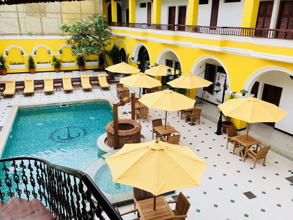 Forte Kochi Bagian luar foto